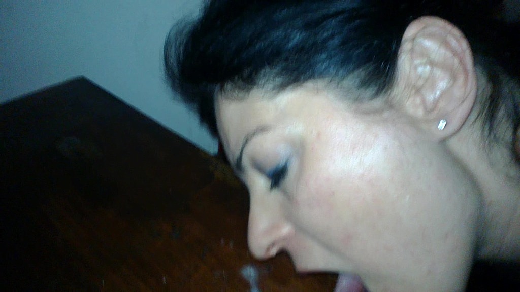 Scopata rude e sporca, spettacolo perverso fatto in casa da una casalinga amatoriale (Slut Mommy Happiness) rough fucking dirty, amateur housewife s homemade kinky show (Slut Mommy Happiness)