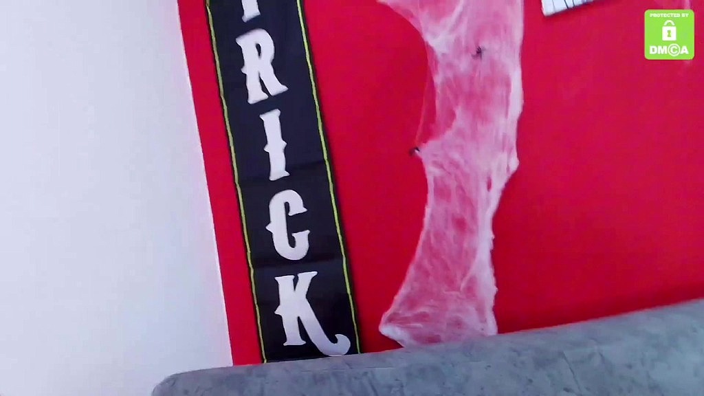 liking her awesome ass (Roxy Blw, Crixxxr) liking her awesome ass (Roxy Blw, Crixxxr)