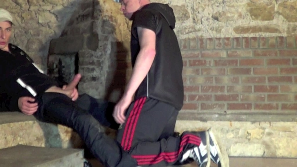 bon plan sexe soumission sneaker er skets humiliation (Fabien crunchfooteux, Morgan93) bon plan sexe soumission sneaker er skets humiliation (Fabien crunchfooteux, Morgan93)