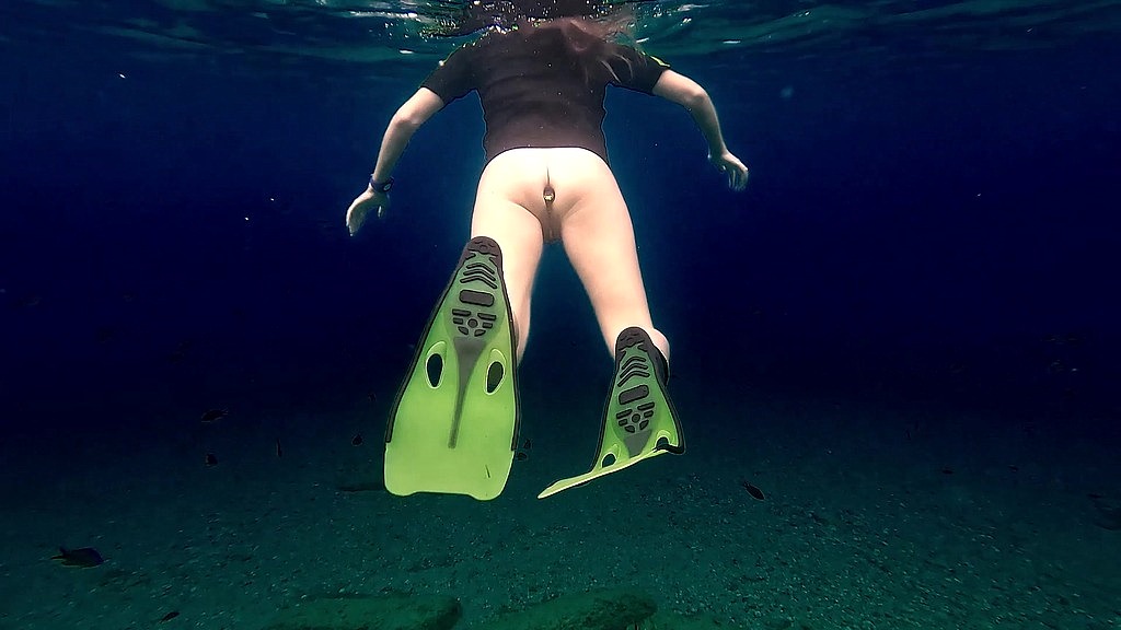 4k panties off underwater (DaddyPower4) 4k panties off underwater (DaddyPower4)