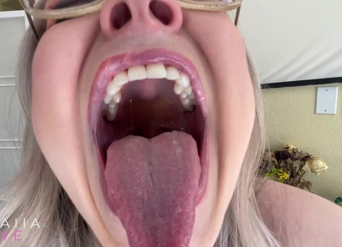 First Date Gone Wrong: Blonde Babe Shrinks, Squishes, & Vores Scared Tiny Fighter!