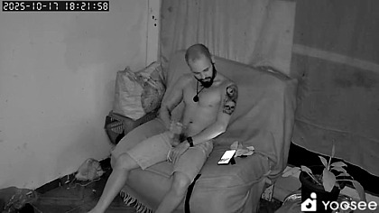 Twink flagrado em cameras