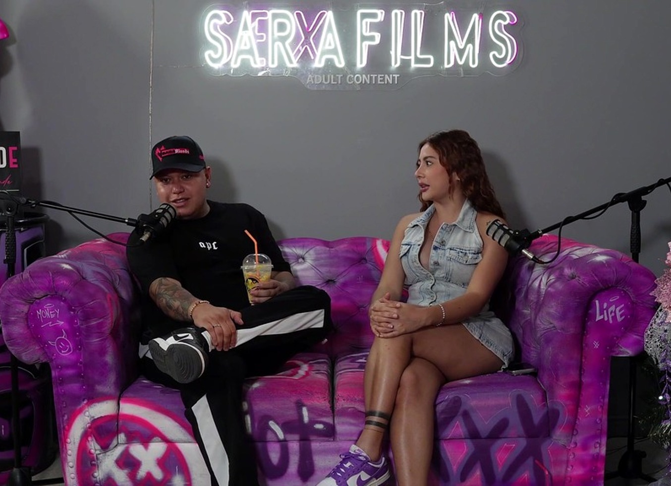 Interview With A Beautiful Colombian Model Ends In A Hot, Happy Ending - Sara Films