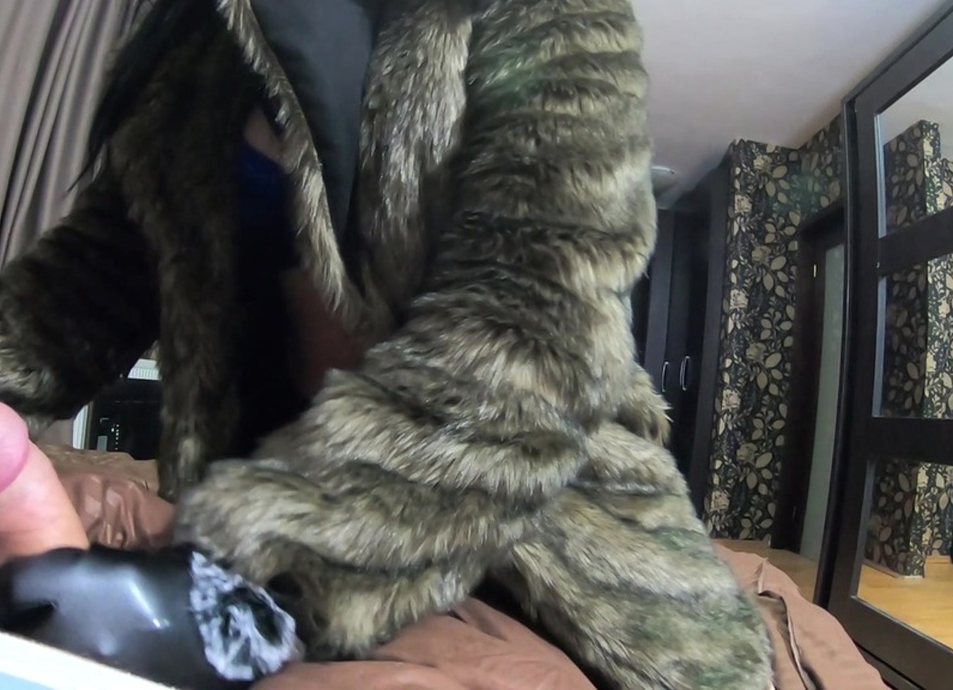 Milfycalla- Deep Blow-Job And Cum Play While Wearing A Hot Green Fur-Coat , Leather Gloves And Long Boots 213