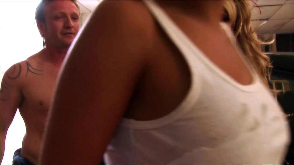 trio a rete con stacey saran e romana ryder (Charles Dera, Romana Ryder, Marie Luv, Stacey Saran, Jerry Kovak, Peter Oh Tool Two) stacey saran and romana ryder fishnet threesome (Charles Dera, Romana Ryder, Marie Luv, Stacey Saran, Jerry Kovak, Peter Oh Tool Two)