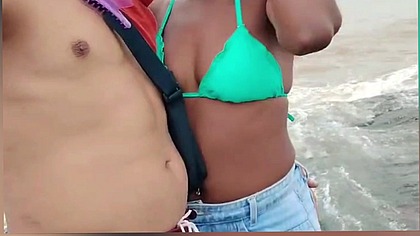 CASADA ENGOLIU A ROLA BBC NA PRAIA