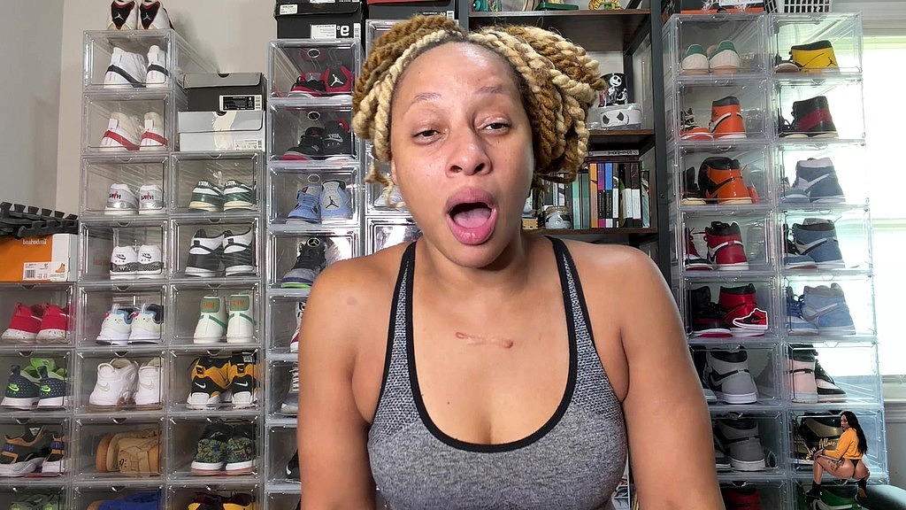 post-workout burping (Kendra Allure) post-workout burping (Kendra Allure)