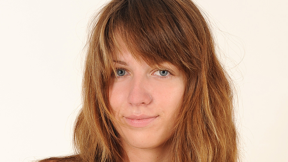 Sexy babe's cock-hardening casting