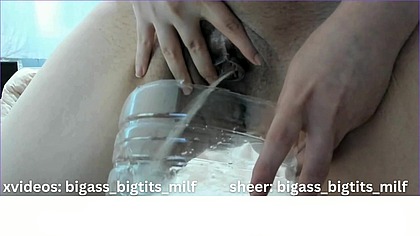 PEE- PEEING- PEE FETISH- PISS PISSING- PISS FETISH- PISSING FETISH- GIRL PEE- MASTURBATE