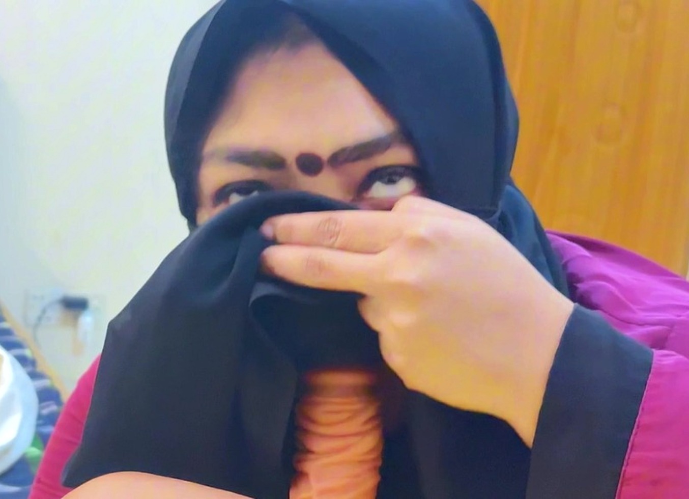 POV Arab Muslim Maid See Bosss Cock When She Bed Clean Then Hot Maid Give Him Blowjob Beautiful