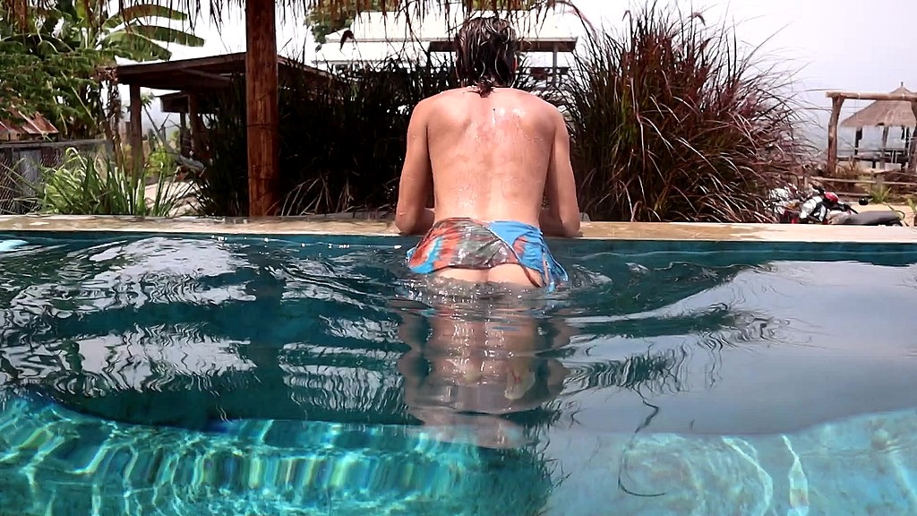 masturbation in a public pool in thailand (RitaBlue) masturbation in a public pool in thailand (RitaBlue)