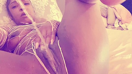 Daddy like when I squirt!!