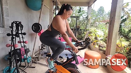 Gym MILF Regina Gets Her Ass Stretched and Pussy Filled After Workout 31114