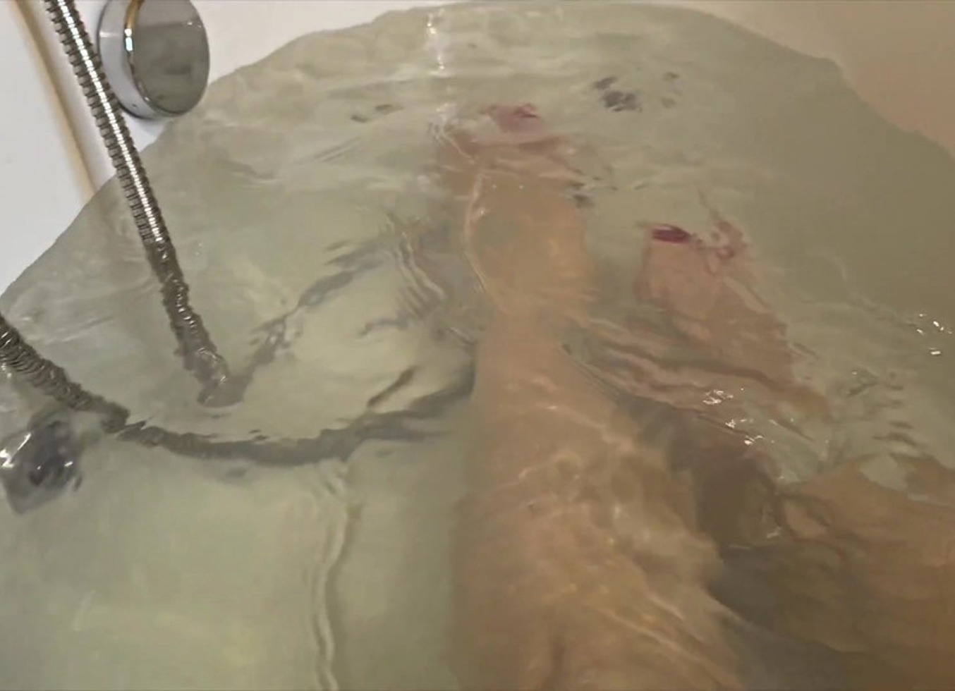 Beautiful Red Nails Feet & Bubble Bath