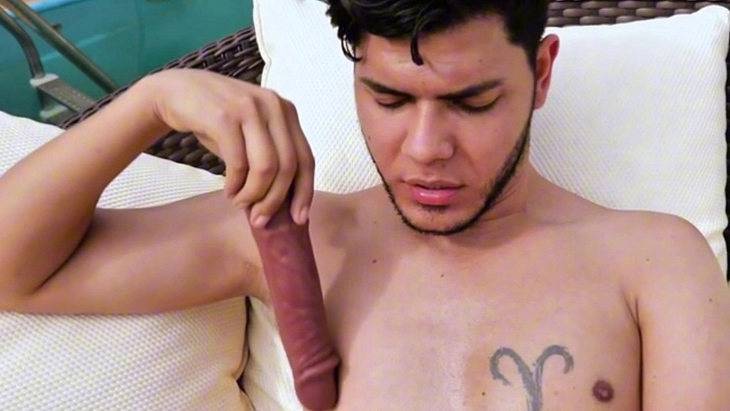 consolei o cuzinho dele com meu porrete (Evito,Victao Porrete) consolei o cuzinho dele com meu porrete (Evito,Victao Porrete)