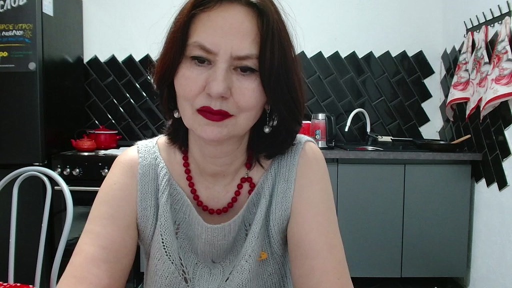 движение под музыку танец милфы (Angela Milf) движение под музыку танец милфы (Angela Milf)
