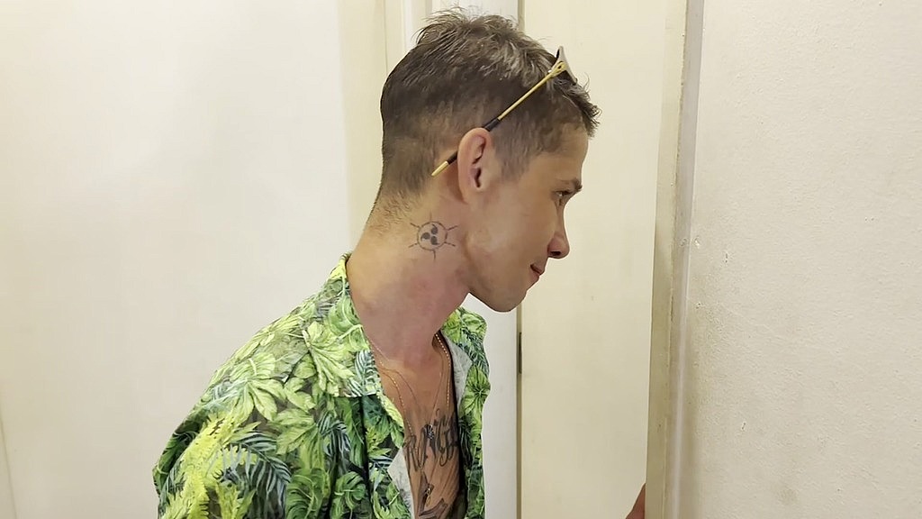 peguei o namorado hetero da minha amiga.riu melo, o retorno. i caught my friend s straight boyfriend. riu melo, the comeback. (Riu melo, Liu Johnny) peguei o namorado hetero da minha amiga.riu melo, o retorno. i caught my friend s straight boyfriend. riu melo, the comeback. (Riu melo, Liu Johnny)