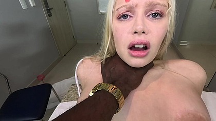 100%anal.Aluna passou em medicina e ganhou muita pica no cu do professor da faculdade com direito a drink de xixi