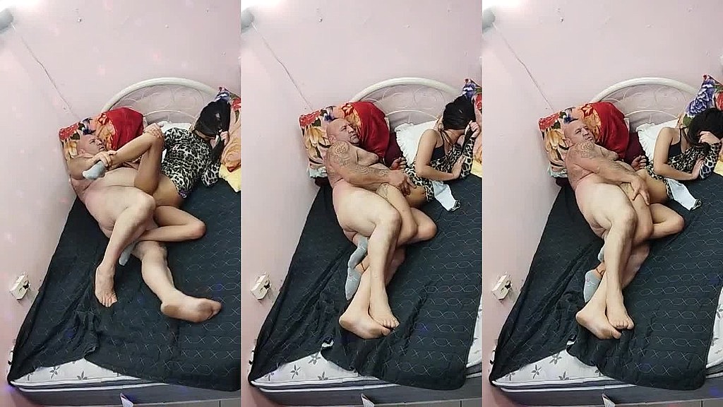 a novinha e timida mas adora pau entrando na bucetinha molhada e apertadinha ela gosta de transar com esse veio dela (Tiuzao, Princesa Do Anal) a novinha e timida mas adora pau entrando na bucetinha molhada e apertadinha ela gosta de transar com esse veio dela (Tiuzao, Princesa Do Anal)