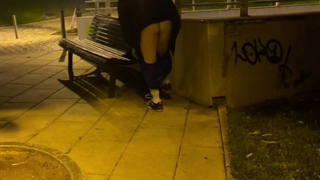 boy caught changing in a park, flashing his ass (Biflatmate) boy caught changing in a park, flashing his ass (Biflatmate)