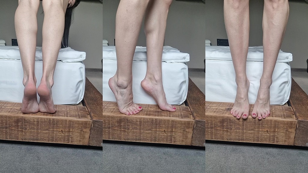 teasing with my toes (Exotic_brunettee) teasing with my toes (Exotic_brunettee)