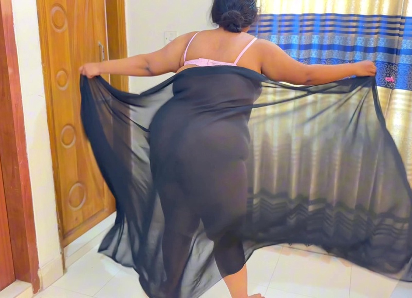 Today My Parents Not At Home, Who Can Fuck Me? (Arab Hot Teen Collage Girl Anippe Is Full Naked)
