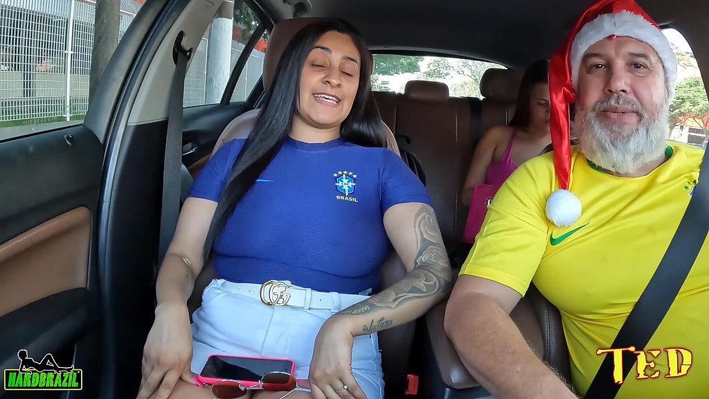 carona arquivada vai ao ar depois de tres anos de espera com a safada (Bia Matuti, Binho Ted, Ma Santos) carona arquivada vai ao ar depois de tres anos de espera com a safada (Bia Matuti, Binho Ted, Ma Santos)