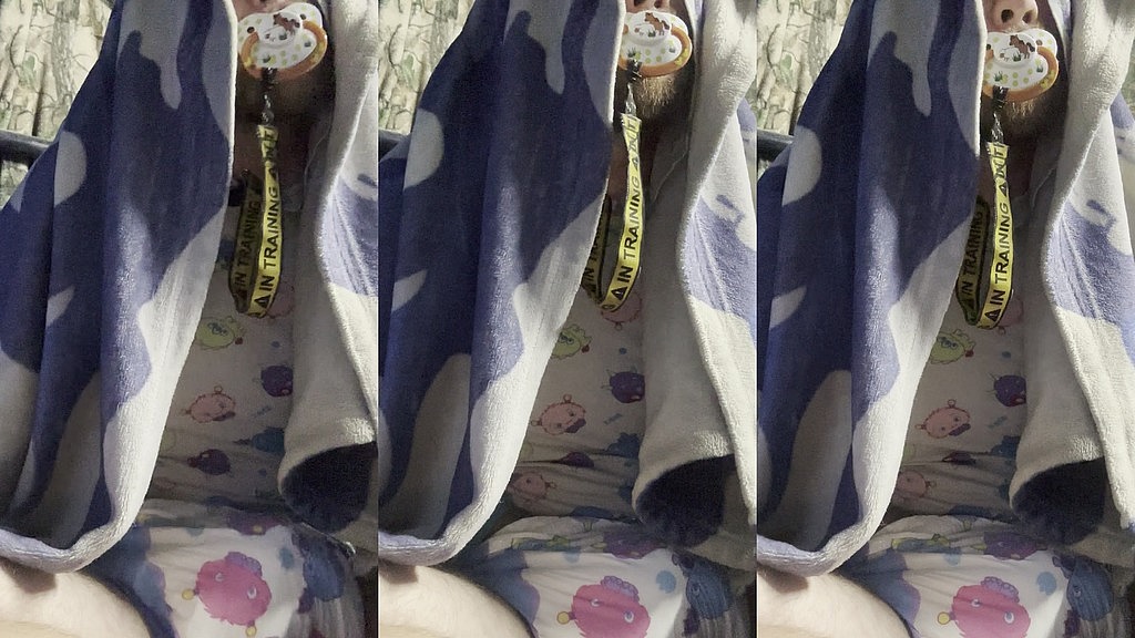 diaper mickel: making a mess (Diaper Mickel) diaper mickel: making a mess (Diaper Mickel)