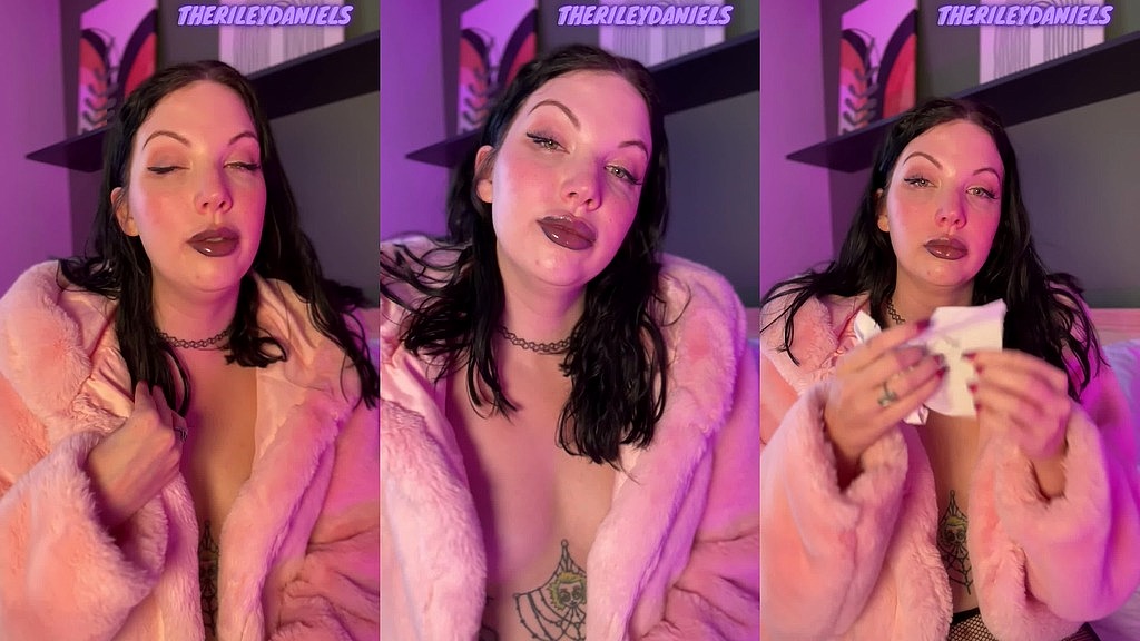 mob wife sneeze (Riley Daniels) mob wife sneeze (Riley Daniels)