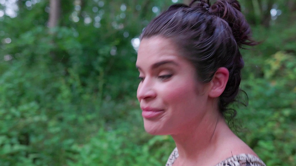 thong bodysuit - milf on the trail (Sammi Starfish, Mike Rotch) thong bodysuit - milf on the trail (Sammi Starfish, Mike Rotch)
