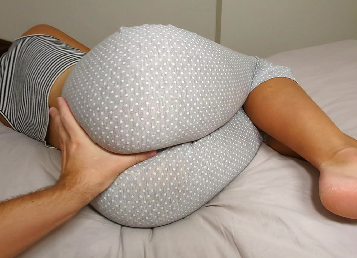 MILF Shares Bed With Neighbor While Her Husband Is Not Home POV