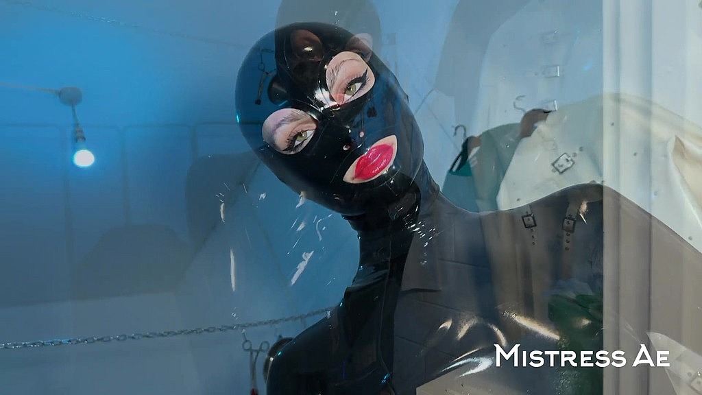 solo 1: showcasing studio, black latex catsuit, and huge red cobra strap-on (MistressAe) solo 1: showcasing studio, black latex catsuit, and huge red cobra strap-on (MistressAe)