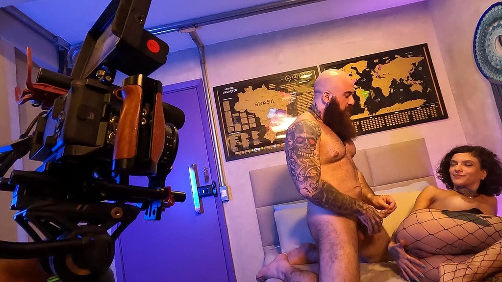 dietro le quinte del porno (Qweensg, Iron Biker) behind the scenes of porn (Qweensg, Iron Biker)