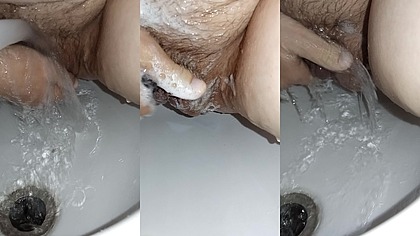 GretaLa - fica grossa, incinta insaponata