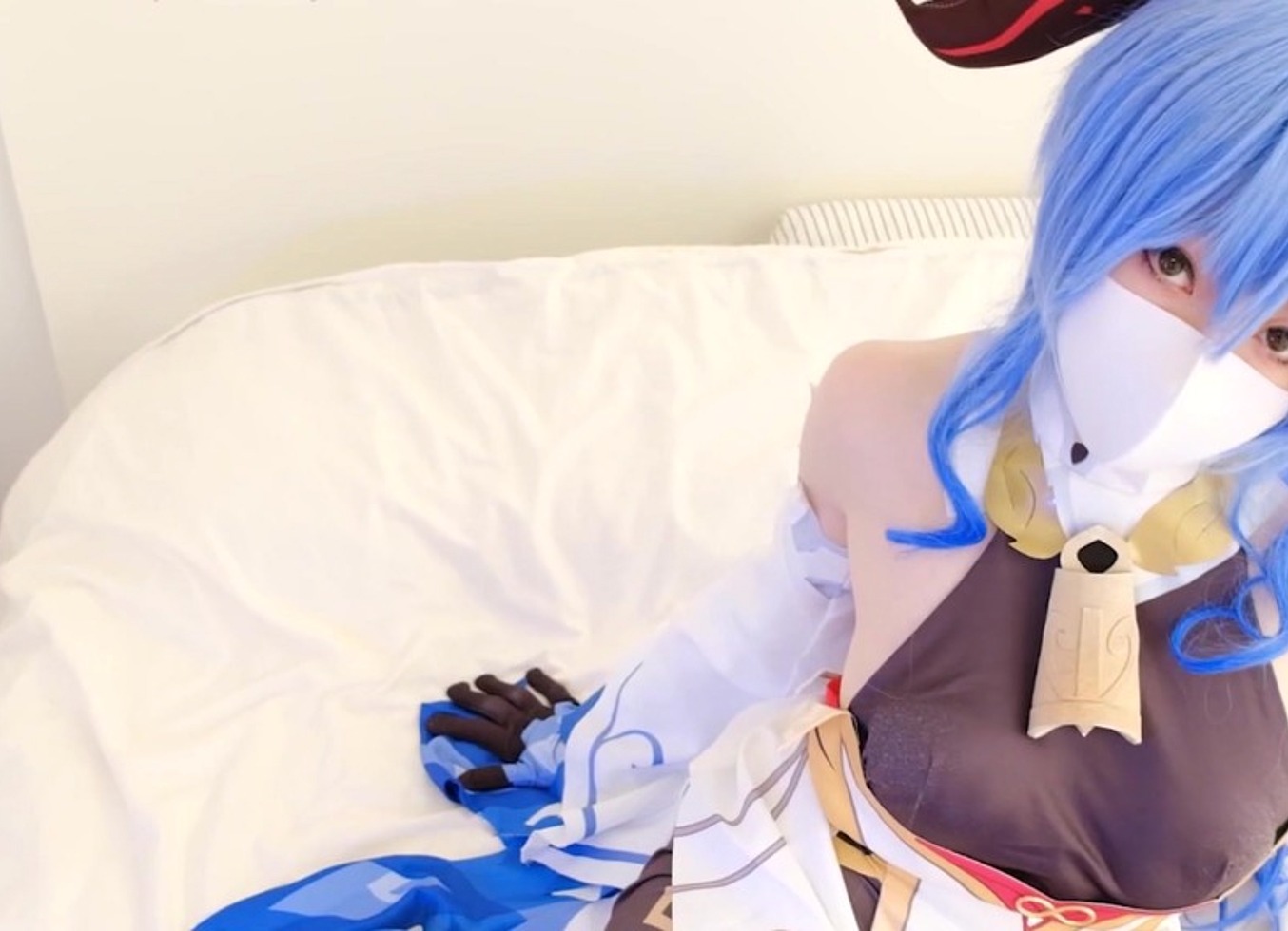 Er Ci Yuan Sao Bi Yang Tou Jiao Chuan ,Fen Nen Yin Chun Wei Wei Zhan Dou