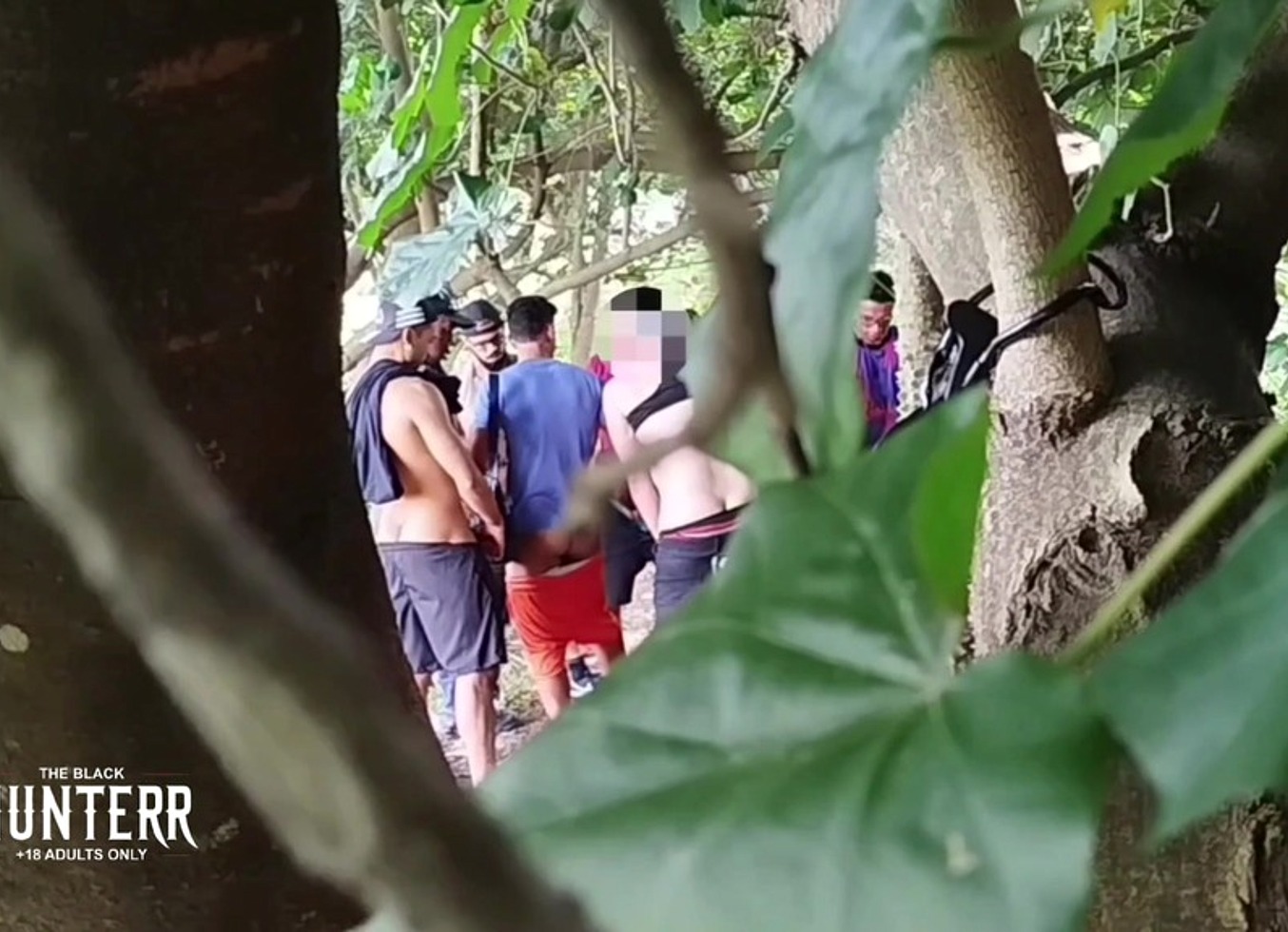 Putaria No Parque Surubao