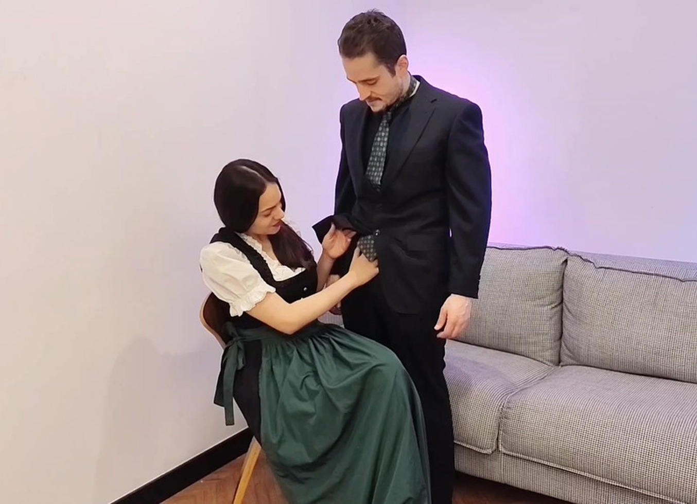 Ana Spears Jerks Off Her Boss's Dick Cum On Dirndl Apron