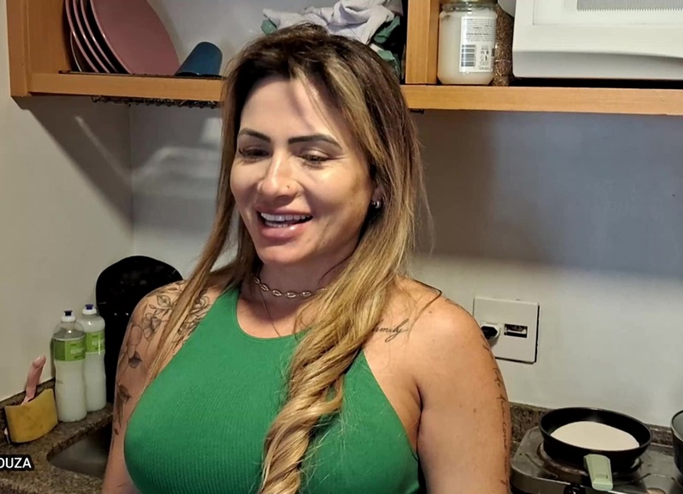 COnfira O Making of Da Gravacao Com a Deliciosa Jully Souza