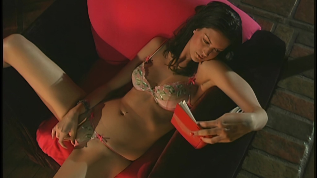 Essy Moore Is A Teen Who Craves Cock