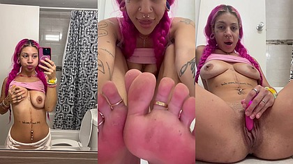 Foot Whore Solo Boob Bouncing and Squirting Masturbation