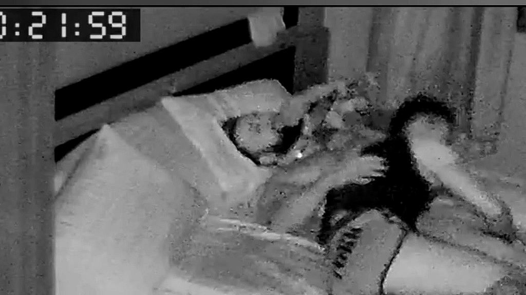 esposa flagra marido trepando com vizinho pela camera escondida (Junior Delao, Kadu Soares) esposa flagra marido trepando com vizinho pela camera escondida (Junior Delao, Kadu Soares)