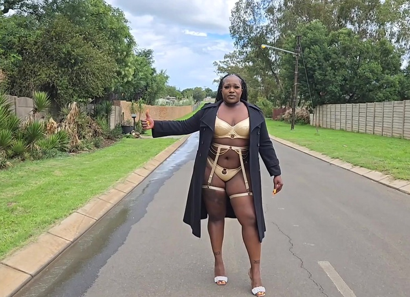 Hooker Picked Up A Client In The Streets