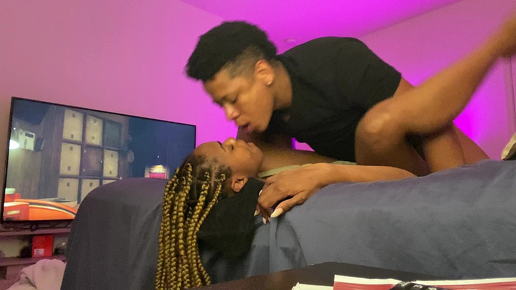 p valley and chill (Stee, Lili) p valley and chill (Stee, Lili)