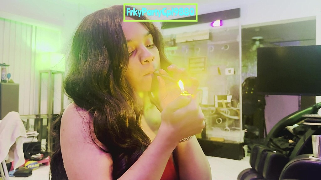 Jay Train, Nadia Gaypz: курить і тицяє Надя Gaypz повністю (AnalVids.com) smoking and poking nadia gaypz full (Jay Train, Nadia Gaypz)