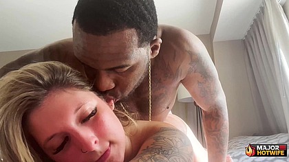 Lexi Love Rome Major Busty Inked MILF Sensual Private Suite Heat!