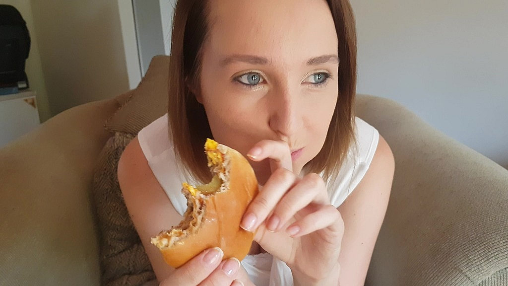 stuffing my tiny face (AliciaRobertz) stuffing my tiny face (AliciaRobertz)
