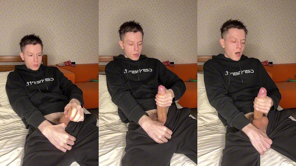 guy’s epic cumshot reveal (Evgeny Twink) guy’s epic cumshot reveal (Evgeny Twink)