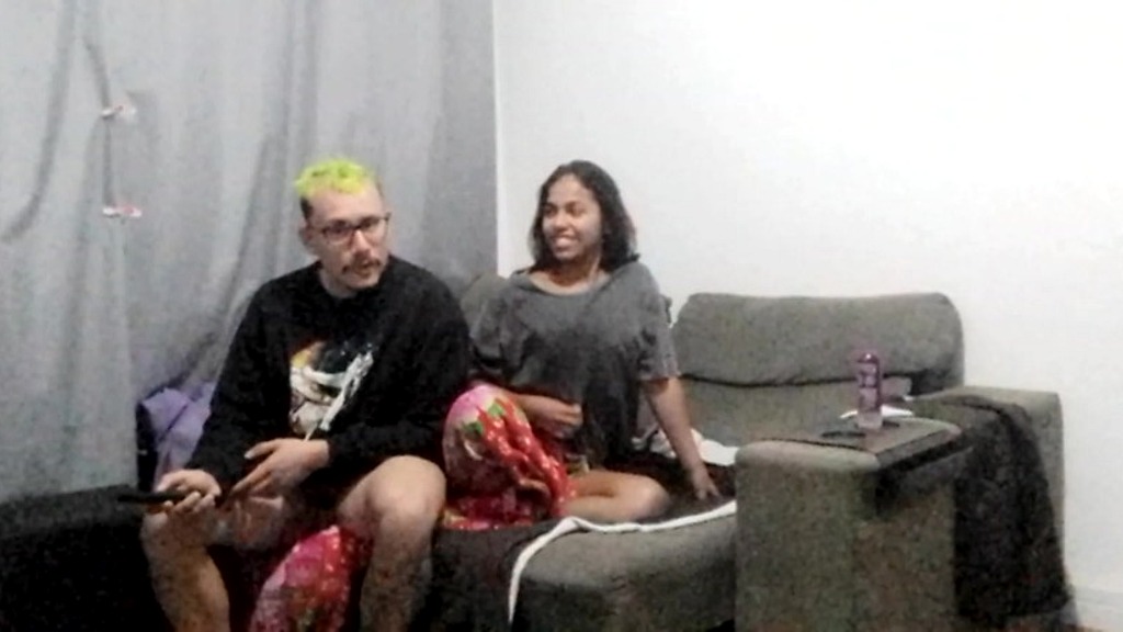 pegando de jeito no sofa (Габі Олівейра, Тьягу Олівейра) pegando de jeito no sofa (Gaby Oliveira, Tiago oliveira)
