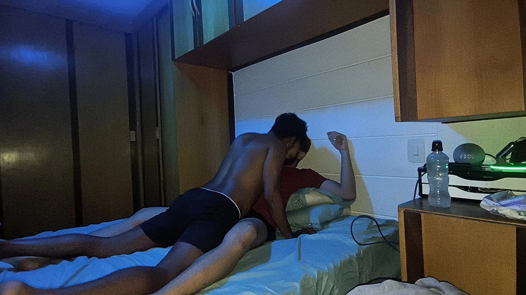 massagem sensual termina em um sexo bem gostoso part-1 (Junior Delao, Orbonaxxx) massagem sensual termina em um sexo bem gostoso part-1 (Junior Delao, Orbonaxxx)