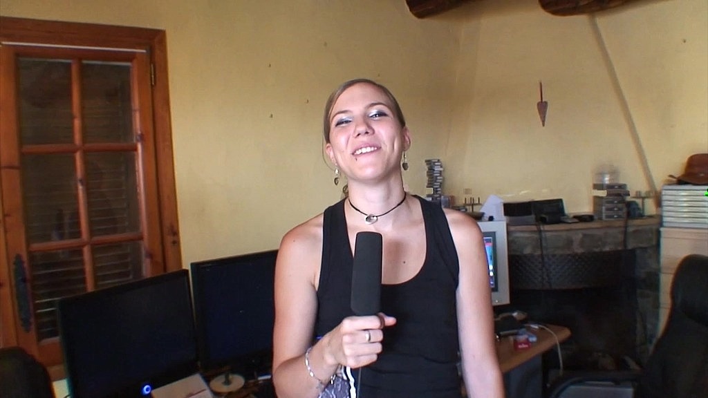 Filthy amateur bitch Kelly Toma begs for her juicy pussy to get destroyed in brutal hardcore slam